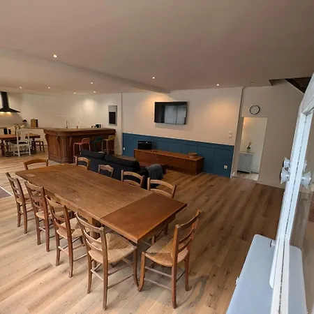 Grande Maison De Bourg Au Bord De La Riviere Vakantiehuis La Seguiniere