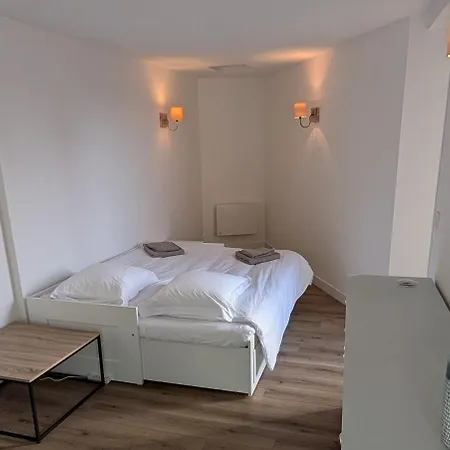 Dom wakacyjny Grande Maison De Bourg Au Bord De La Riviere