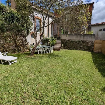 Grande Maison De Bourg Au Bord De La Riviere * La Seguiniere