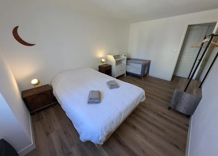 Grande Maison De Bourg Au Bord De La Riviere Дом отдыха