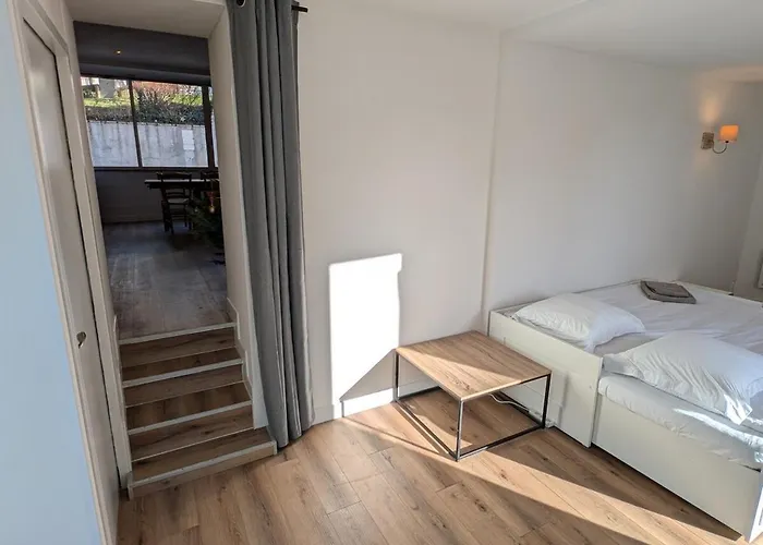 Ferienhaus Grande Maison De Bourg Au Bord De La Riviere